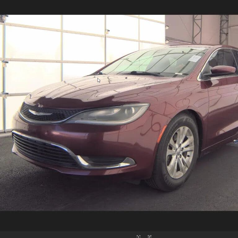 2015 Chrysler 200 Limited Sedan FWD