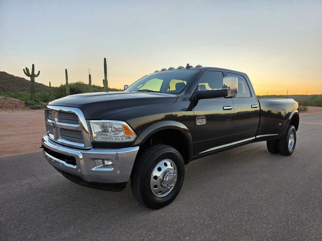 2017 RAM 3500 Laramie Longhorn Crew Cab LB DRW 4WD