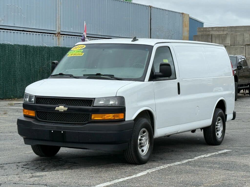2019 Chevrolet Express Cargo 2500 RWD