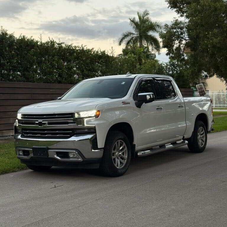 2019 Chevrolet Silverado 1500 LTZ Crew Cab 4WD