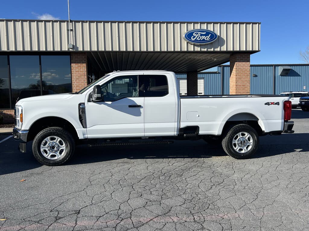 2026 Ford F-250 Super Duty XLT SuperCab 4WD