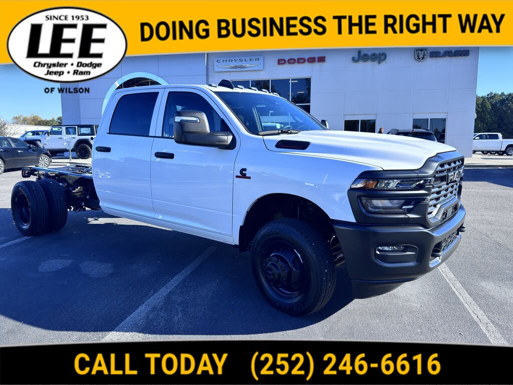 2026 RAM 3500 Chassis Tradesman Crew Cab LB DRW 4WD