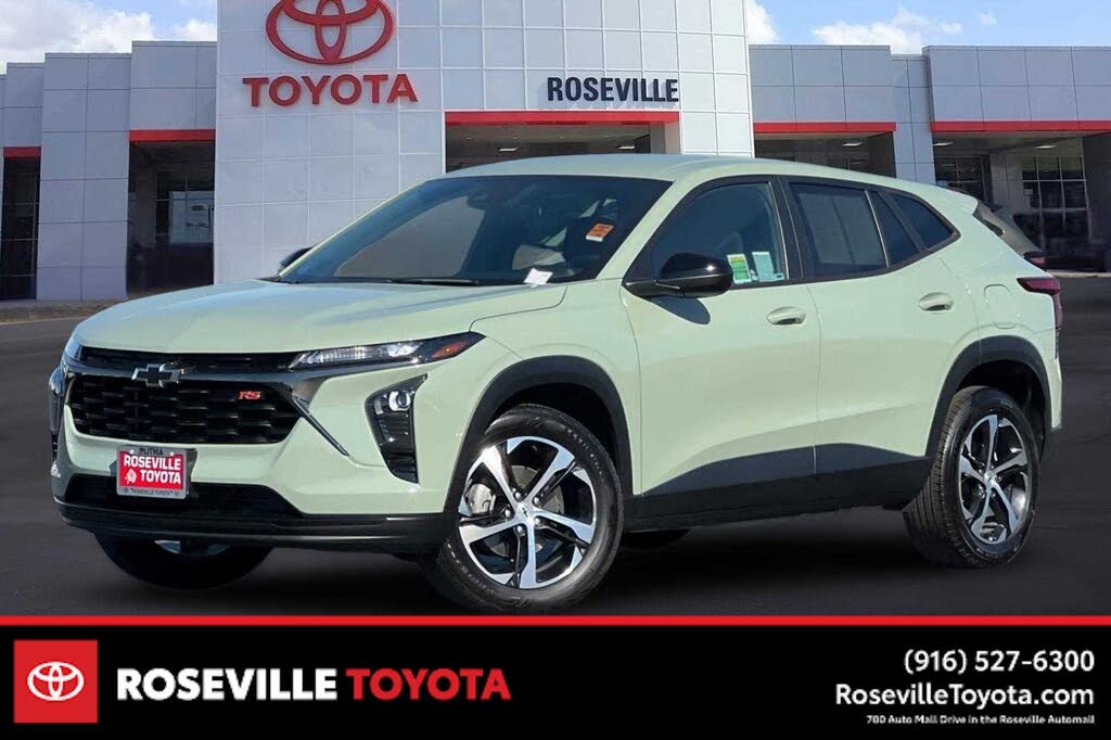 2024 Chevrolet Trax RS with 1RS FWD