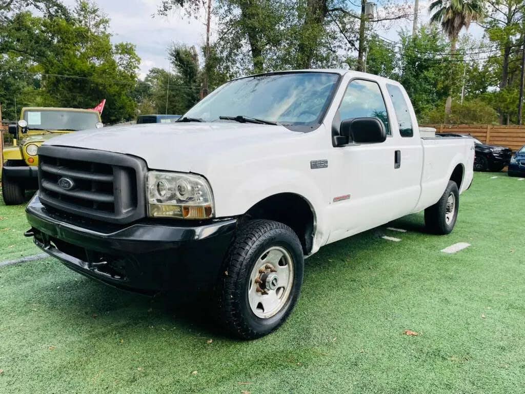 2004 Ford F-250 Super Duty XL Extended Cab 4WD