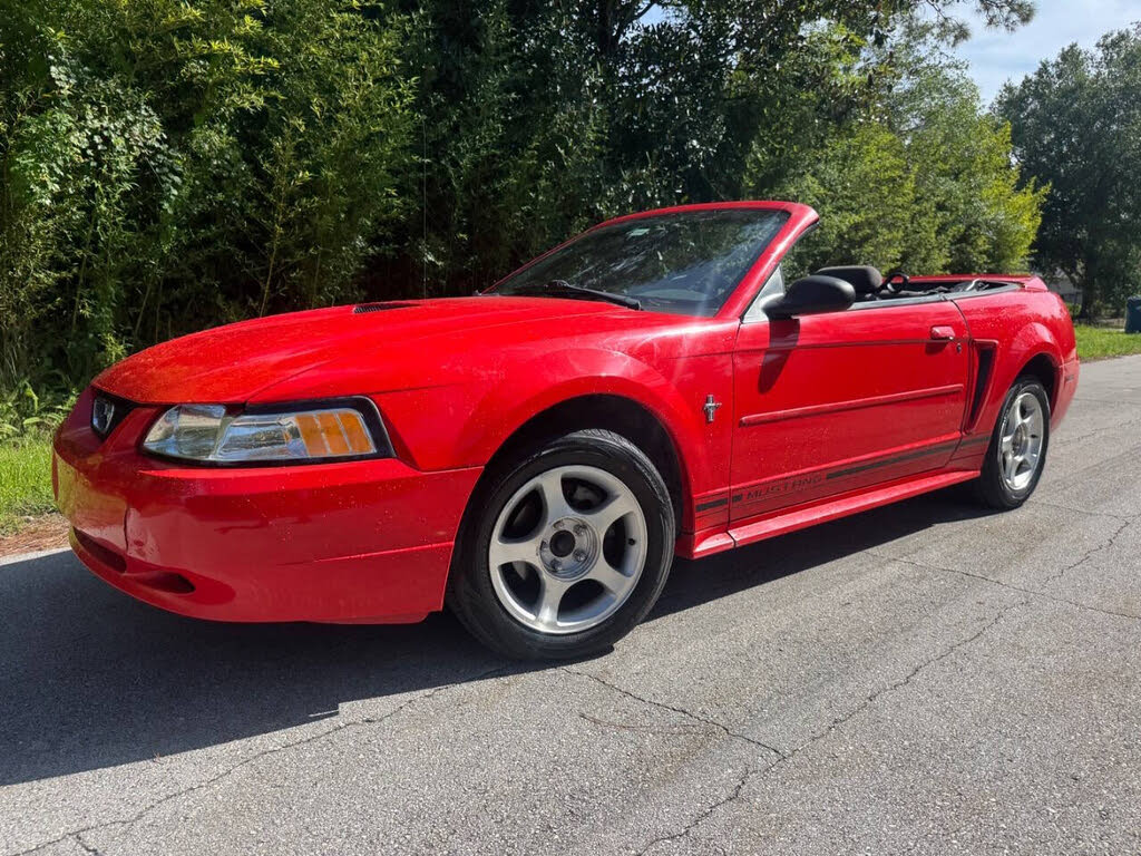 2000 Ford Mustang Convertible RWD