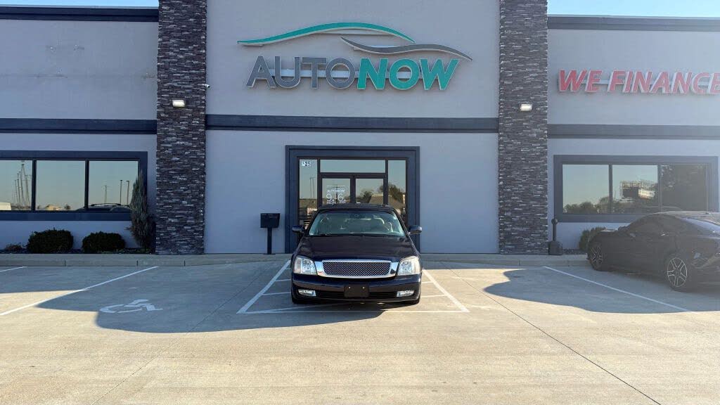 2005 Cadillac DeVille DTS Sedan FWD