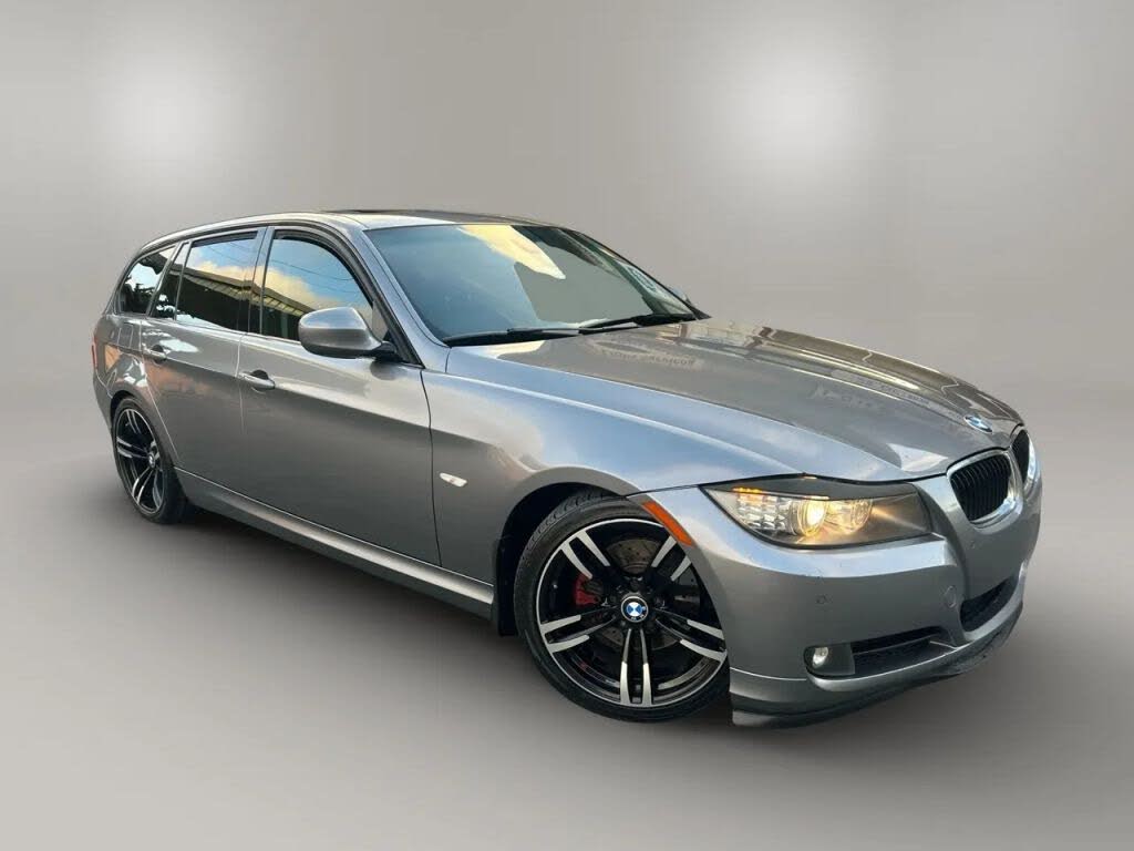 2010 BMW 3 Series 328i Wagon RWD