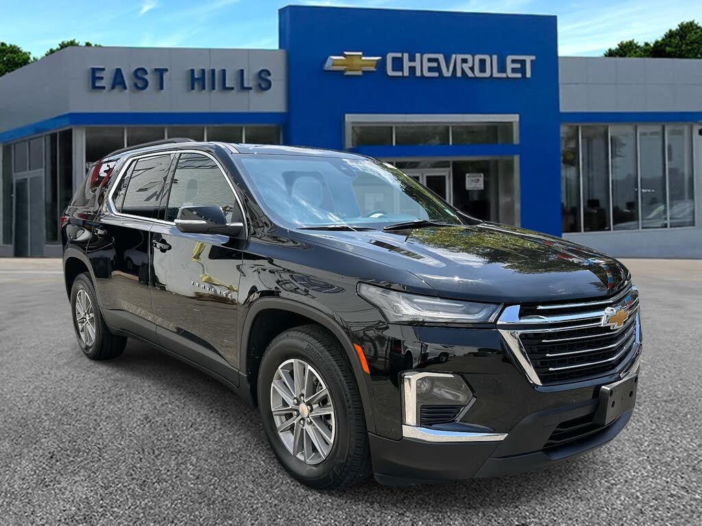 2023 Chevrolet Traverse LT Cloth AWD