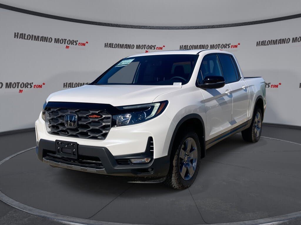 Honda Ridgeline TrailSport AWD 2025