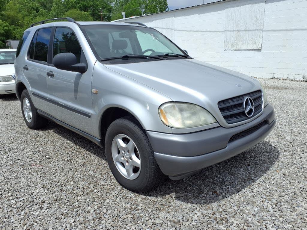 1999 Mercedes-Benz M-Class ML 320 4MATIC