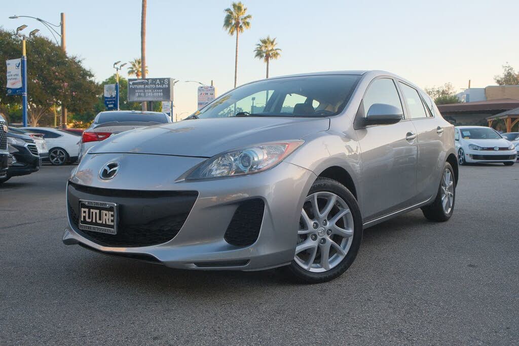 2013 Mazda MAZDA3 i Touring Hatchback