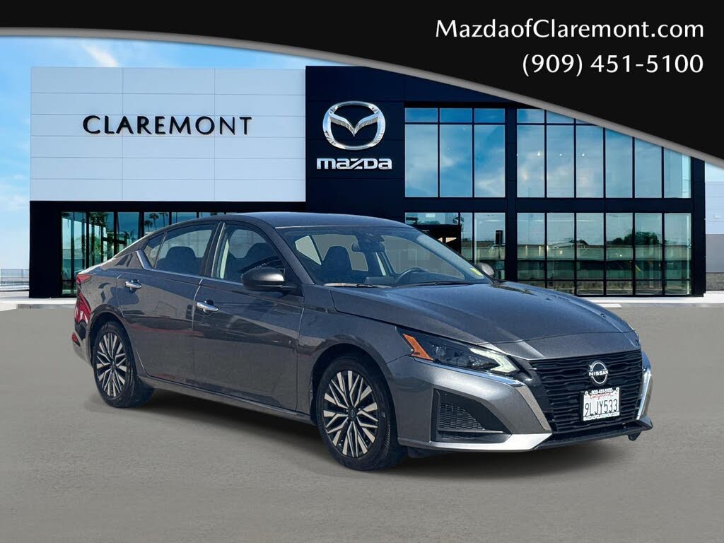 2024 Nissan Altima 2.5 SV FWD