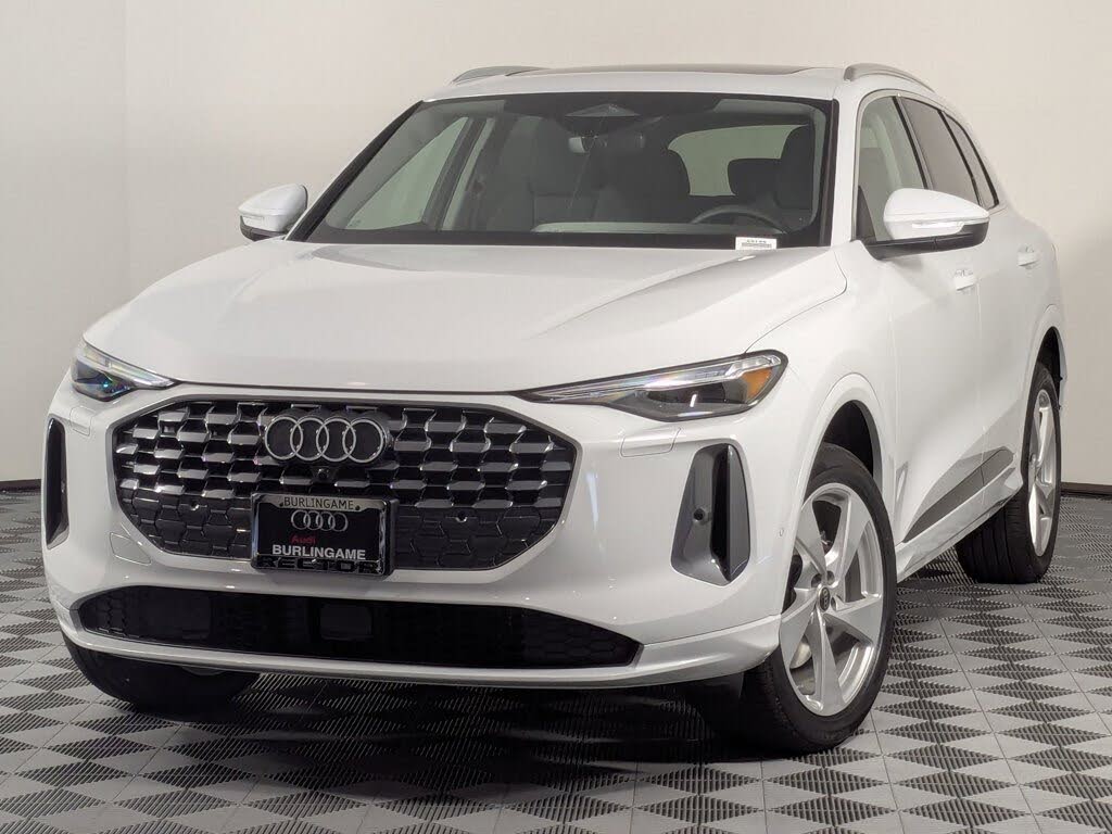 2025 Audi Q5 quattro Premium Plus 40 TFSI