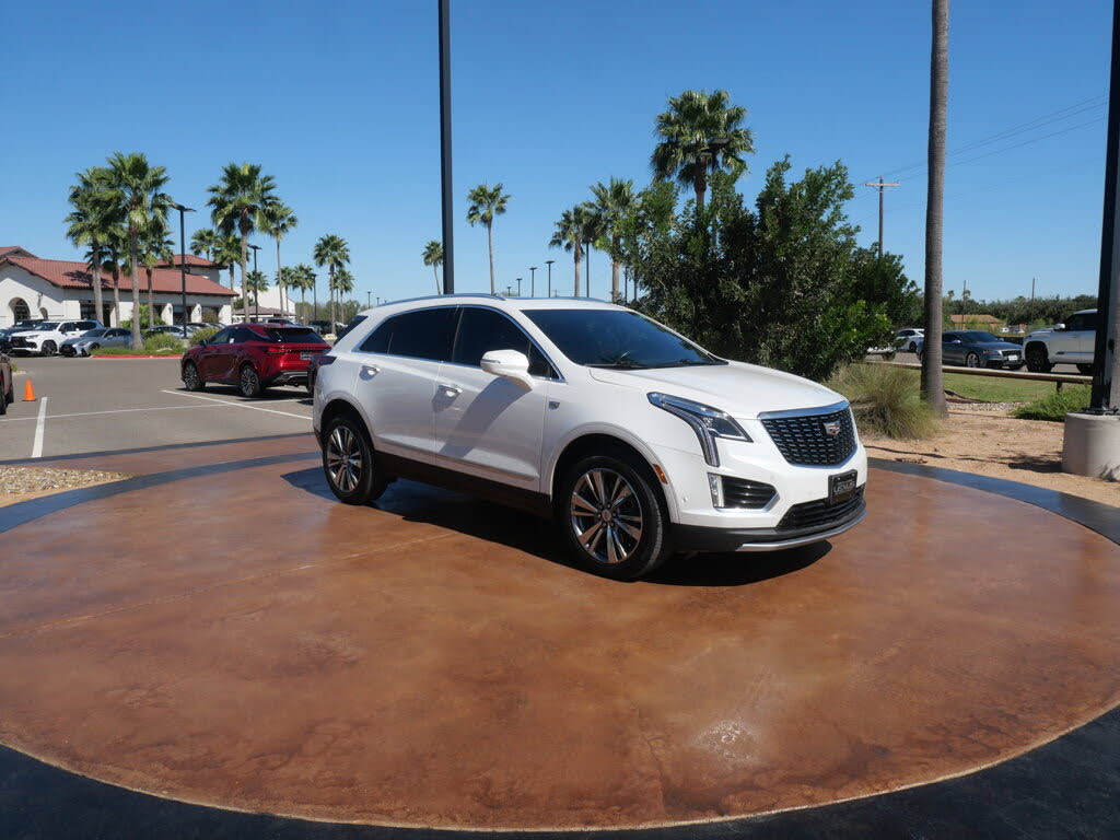 2022 Cadillac XT5 Premium Luxury FWD
