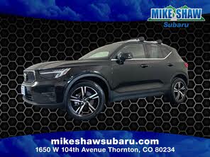 Volvo XC40 B5 Plus Bright Theme AWD