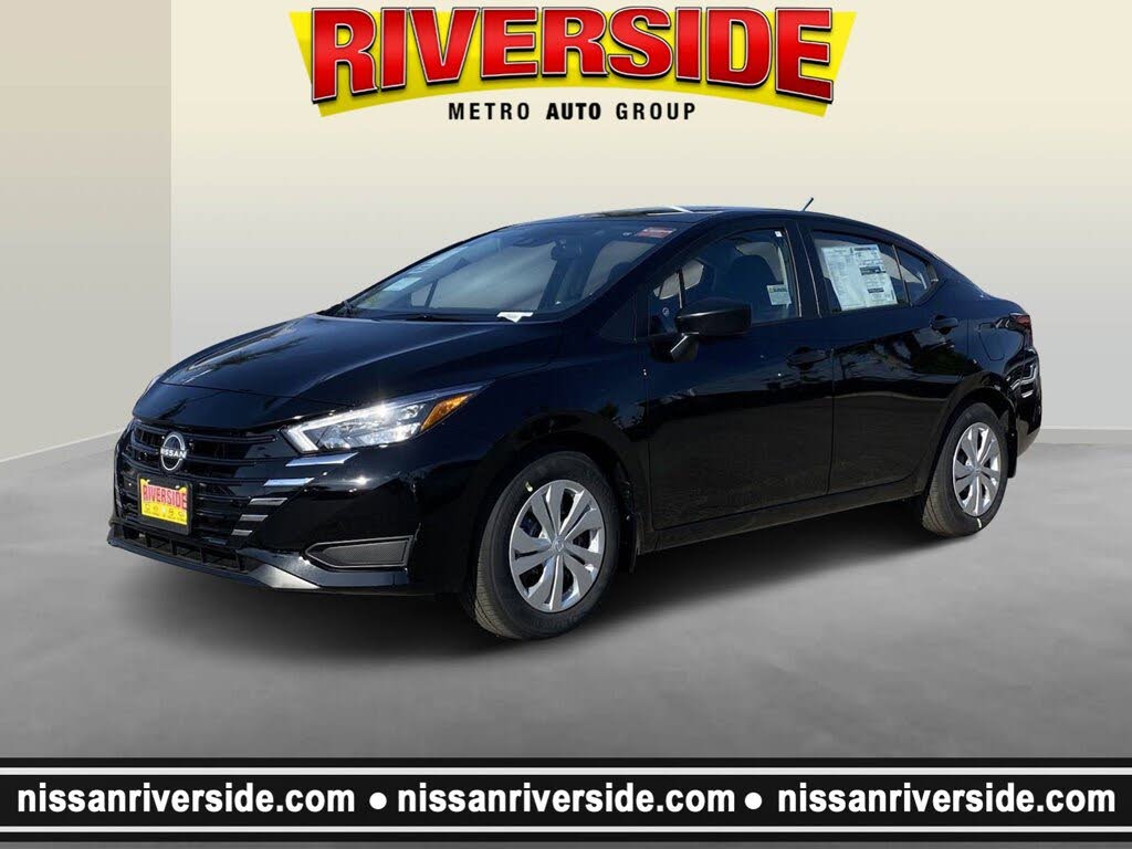 2025 Nissan Versa S FWD