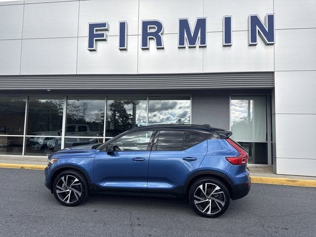 2021 Volvo XC40 T5 R-Design AWD