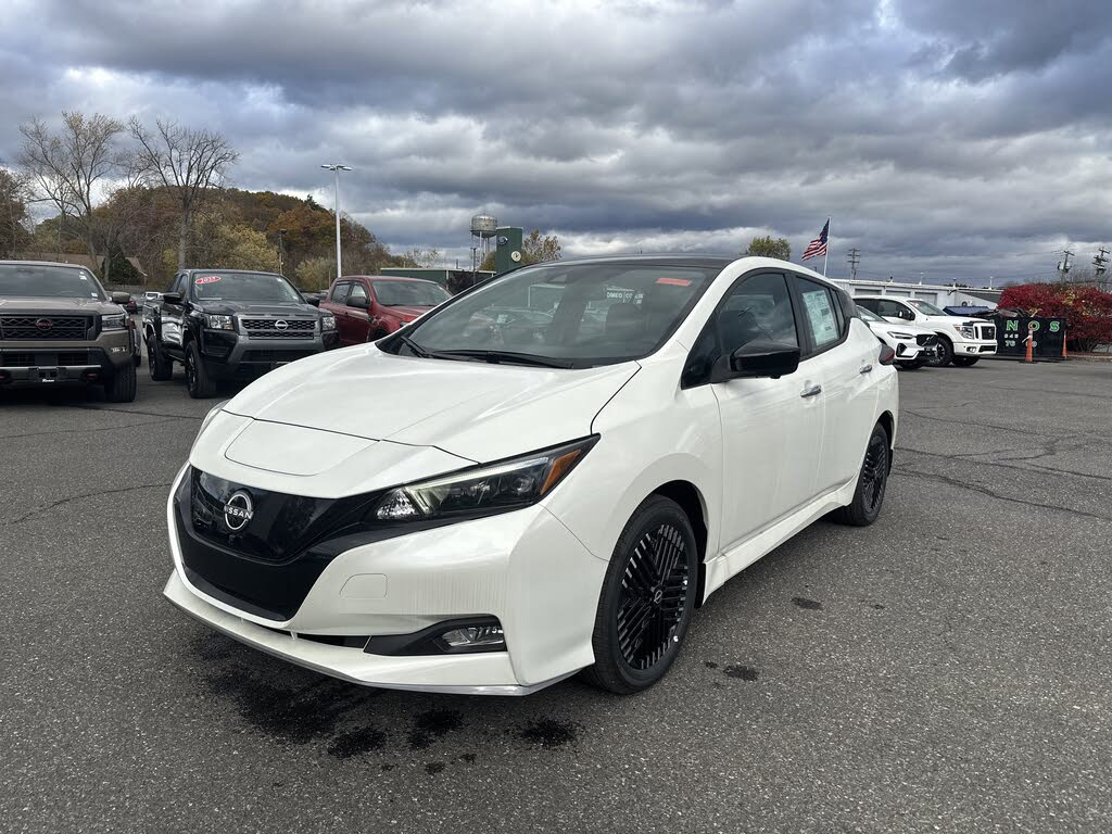 2025 Nissan LEAF SV Plus FWD