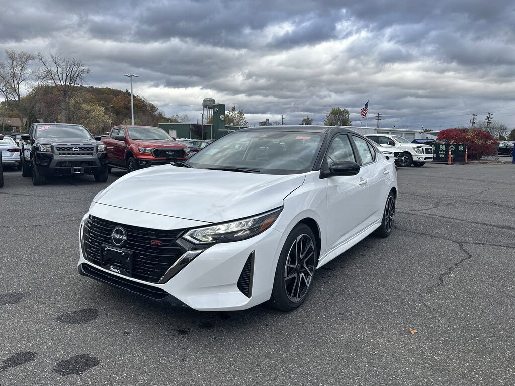 2025 Nissan Sentra SR FWD