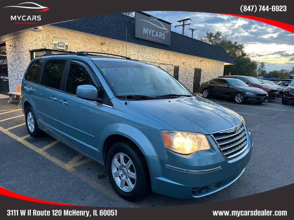 2008 Chrysler Town & Country Touring FWD