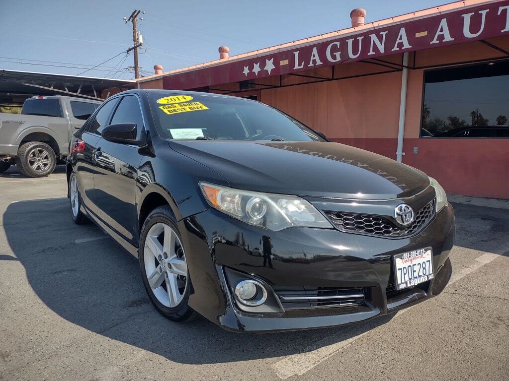 2014 Toyota Camry SE
