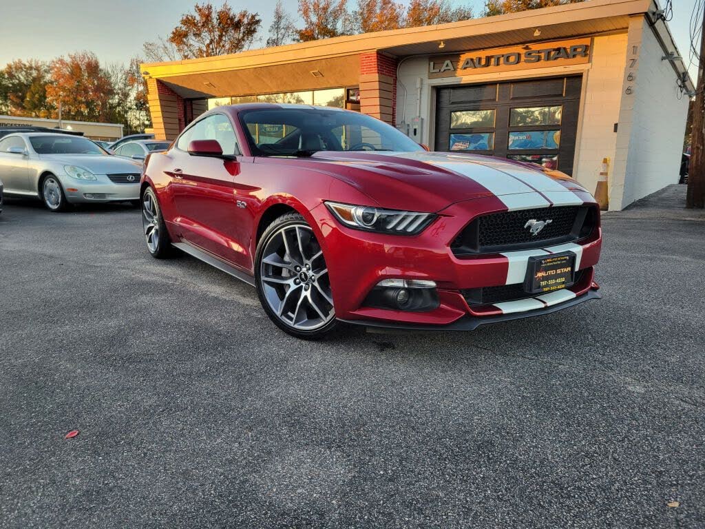 2015 Ford Mustang GT Premium Coupe RWD