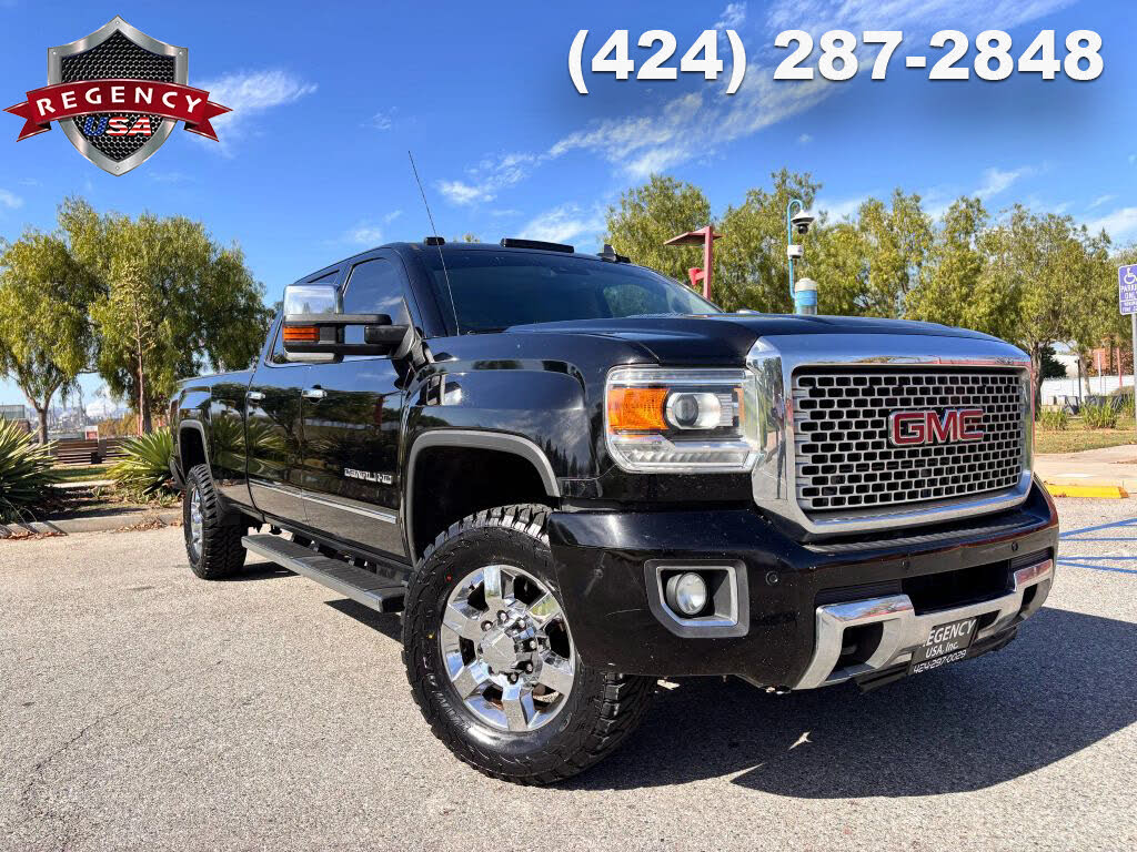 2016 GMC Sierra 3500HD Denali Crew Cab LB DRW 4WD