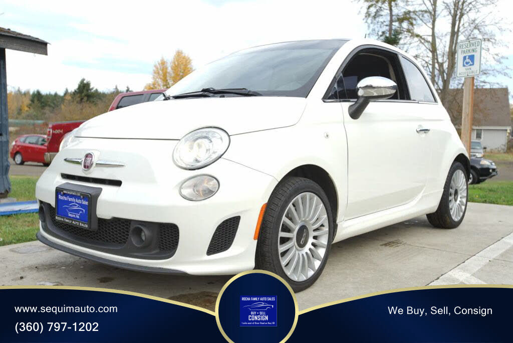 2018 FIAT 500 Lounge Hatchback FWD