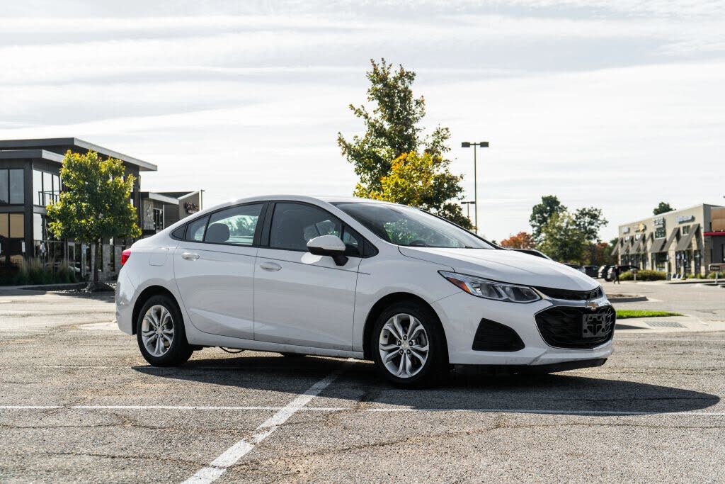 2019 Chevrolet Cruze LS Sedan FWD