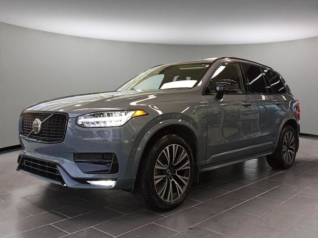 2023 Volvo XC90 B6 Ultimate Dark Theme AWD