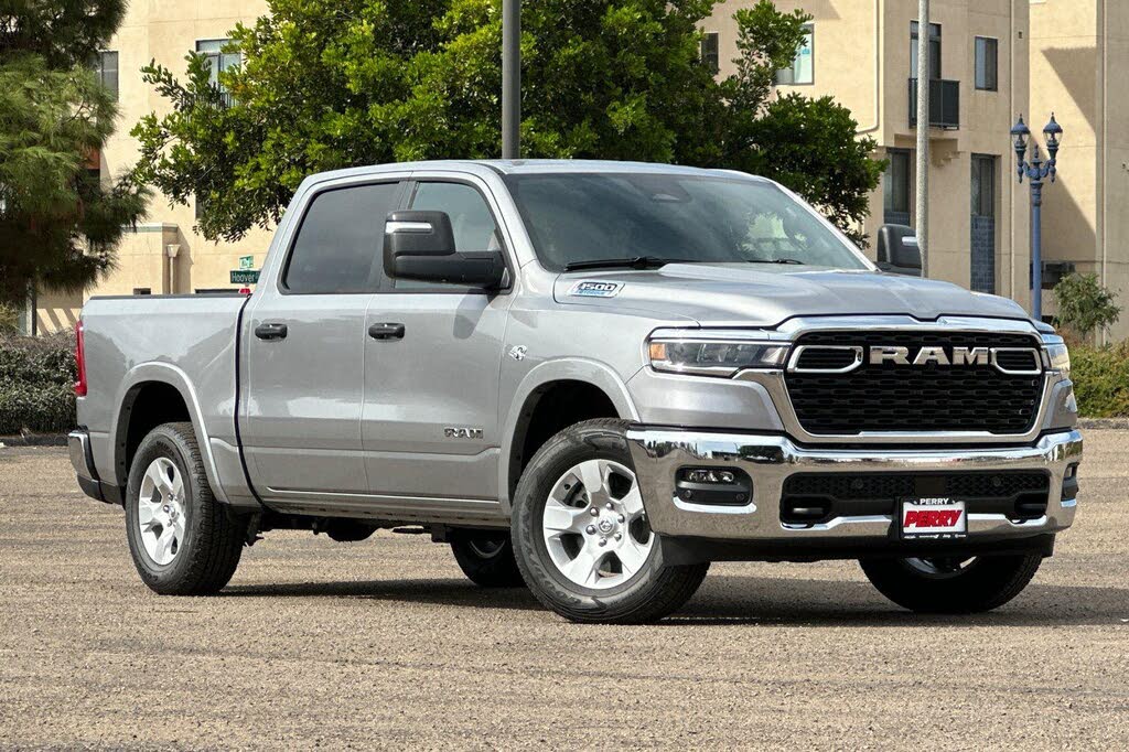 2026 RAM 1500 Big Horn Crew Cab 4WD