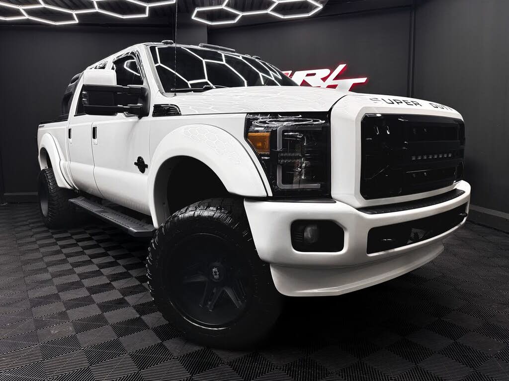 2011 Ford F-350 Super Duty Lariat Crew Cab 4WD