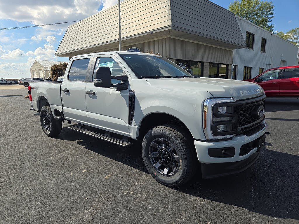 2026 Ford F-250 Super Duty XL Crew Cab 4WD