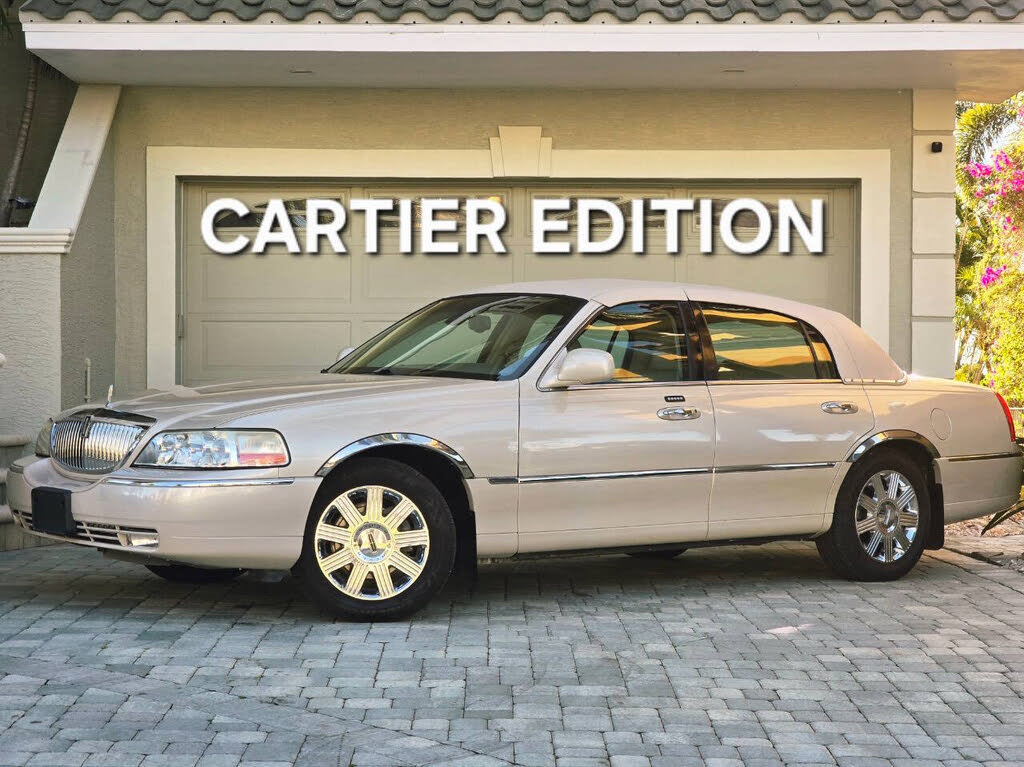 2003 Lincoln Town Car Cartier