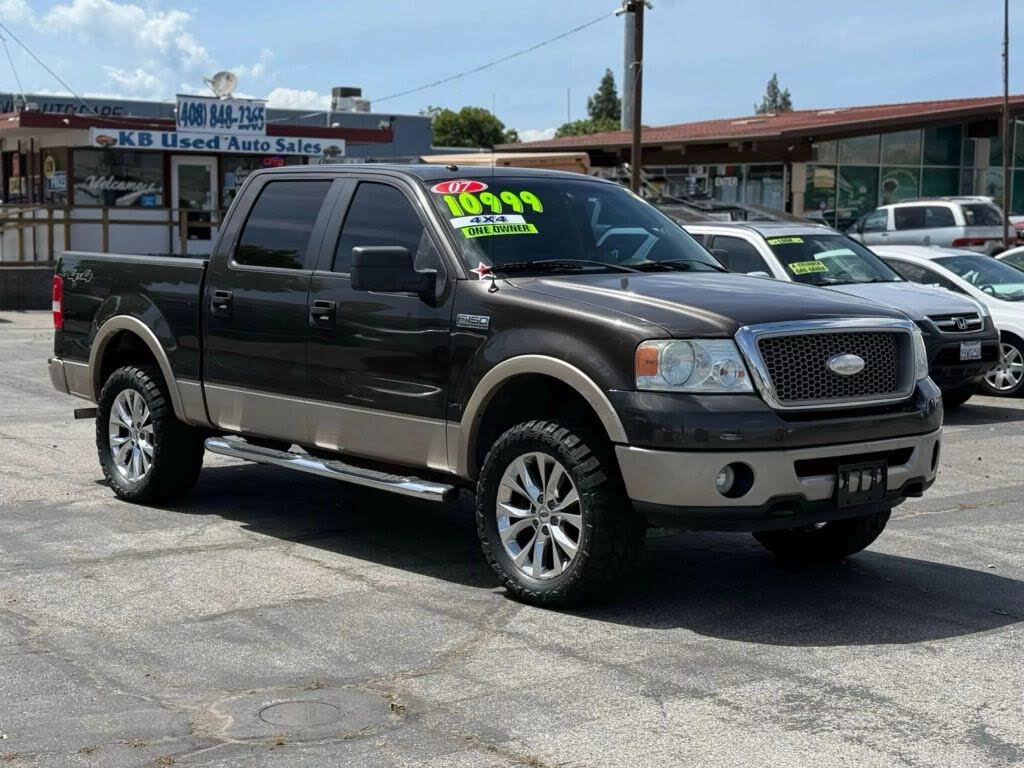 2007 Ford F-150 Lariat SuperCrew 5.5ft Bed 4WD