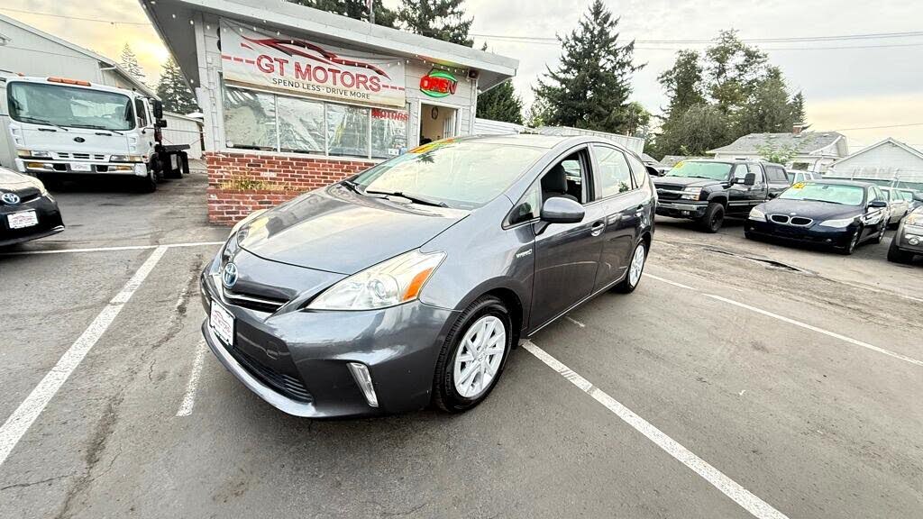 2012 Toyota Prius v Two FWD