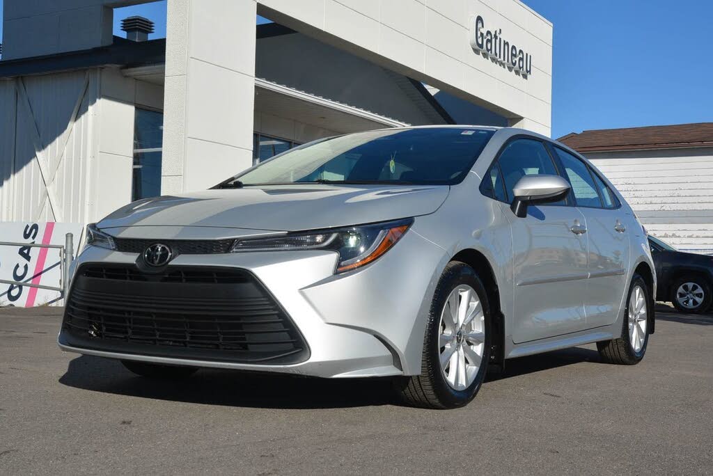 2024 Toyota Corolla LE FWD