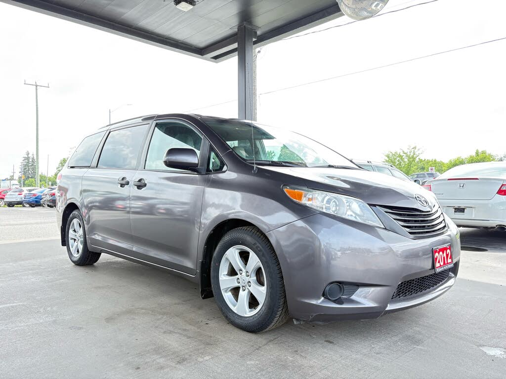 2012 Toyota Sienna 7-Passenger V6