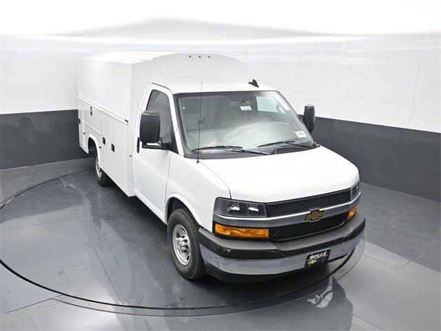 2025 Chevrolet Express Chassis 3500 Cutaway 139