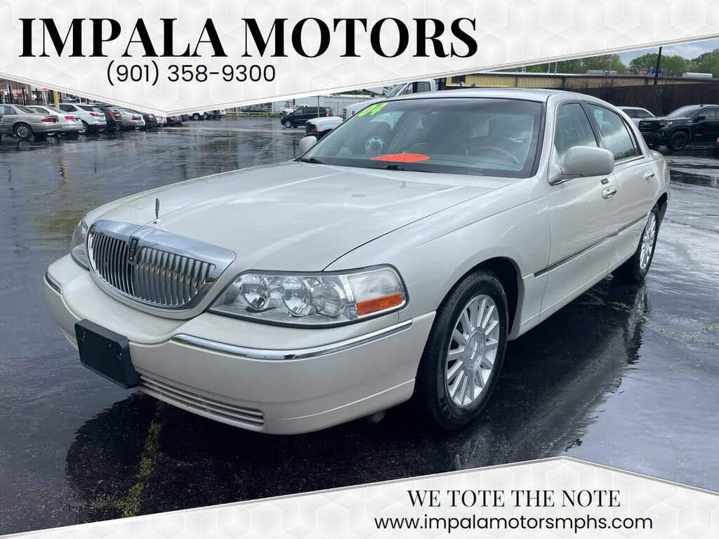 2004 Lincoln Town Car Ultimate