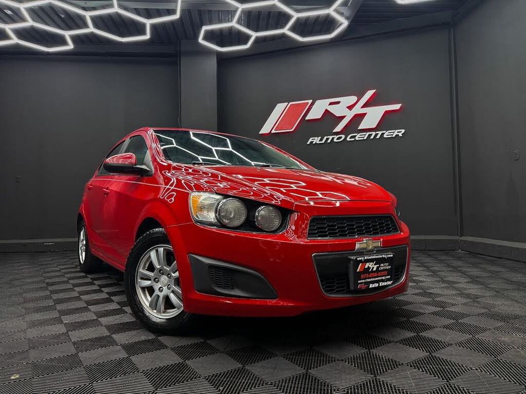 2013 Chevrolet Sonic LT Sedan FWD