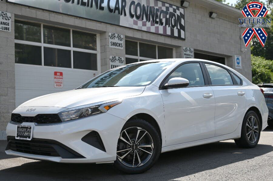 2023 Kia Forte LXS FWD