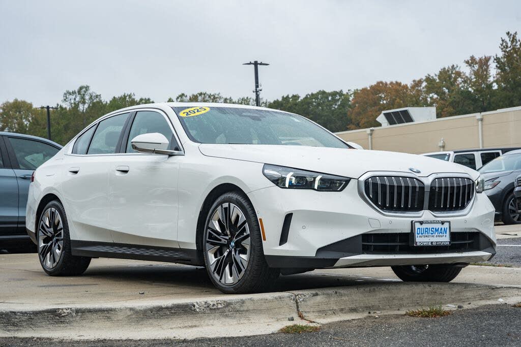 2025 BMW 5 Series 530i xDrive