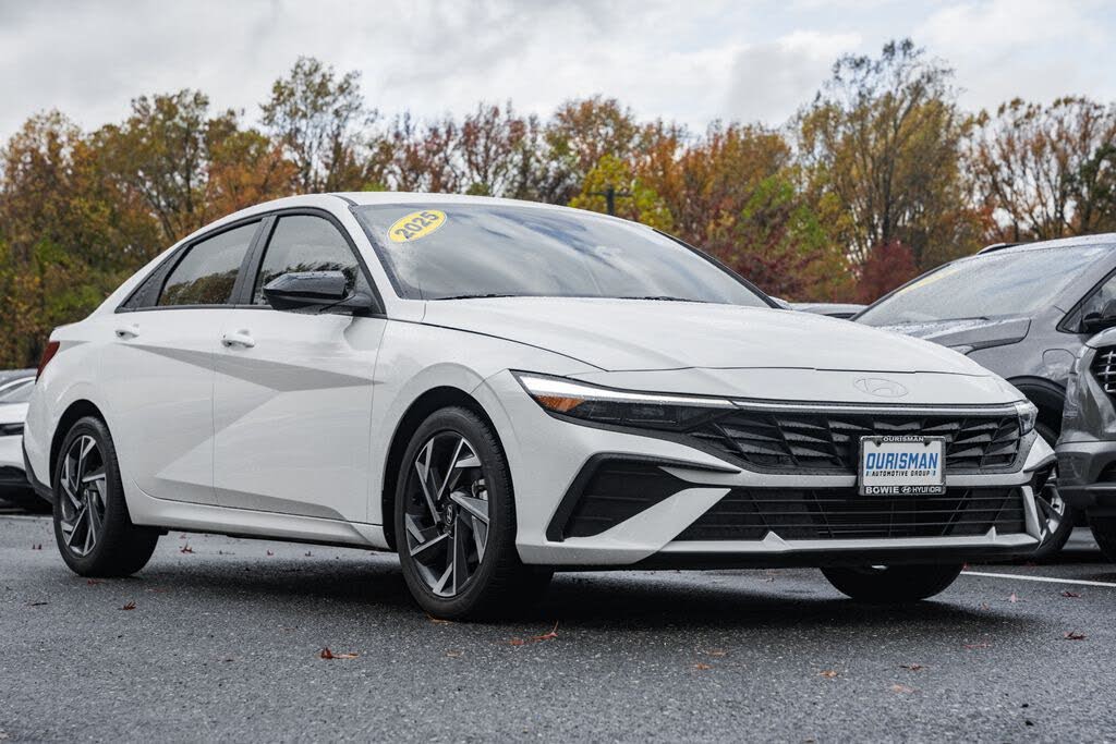 2025 Hyundai Elantra SEL Sport FWD
