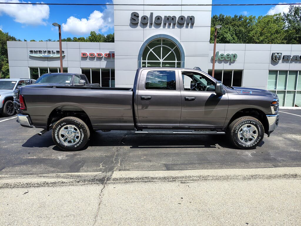 2026 RAM 2500 Tradesman Crew Cab LB 4WD