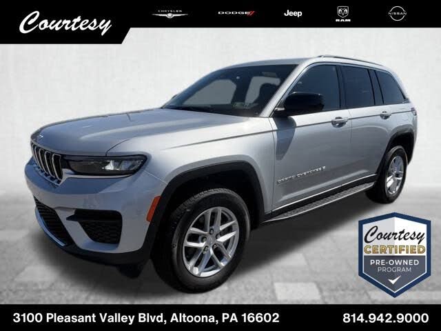 2025 Jeep Grand Cherokee Laredo 4WD