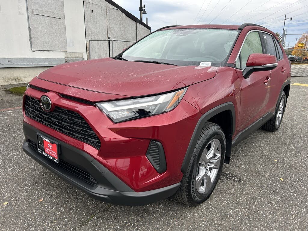 2025 Toyota RAV4 XLE AWD
