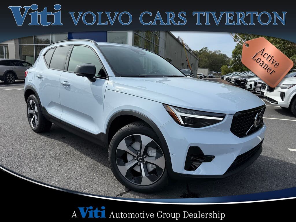 2026 Volvo XC40 B5 Plus AWD