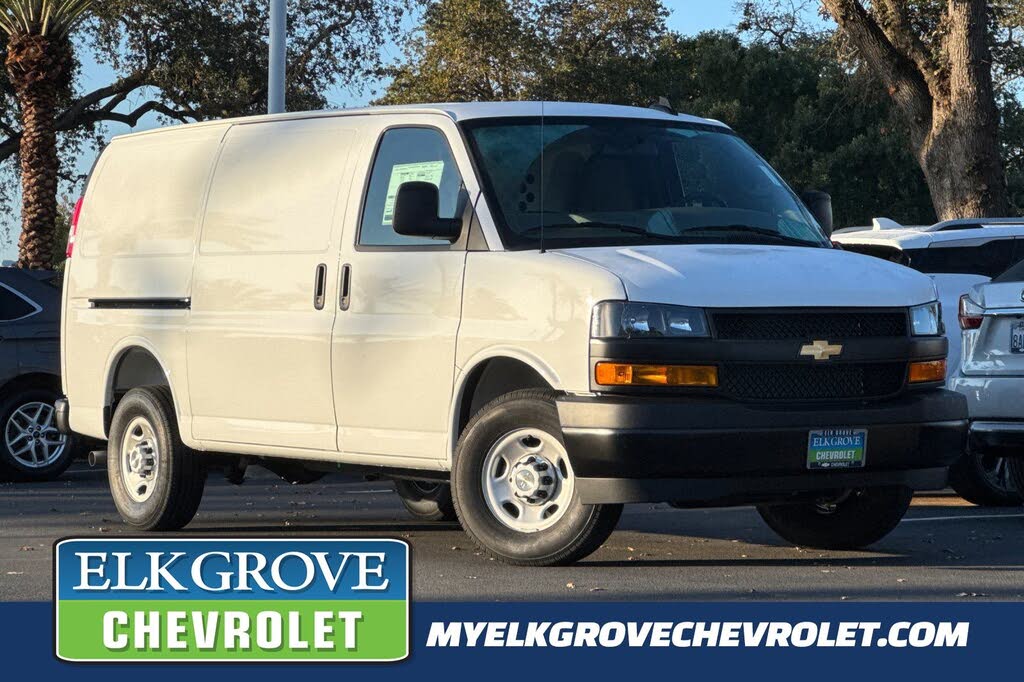 2025 Chevrolet Express Cargo 2500 RWD