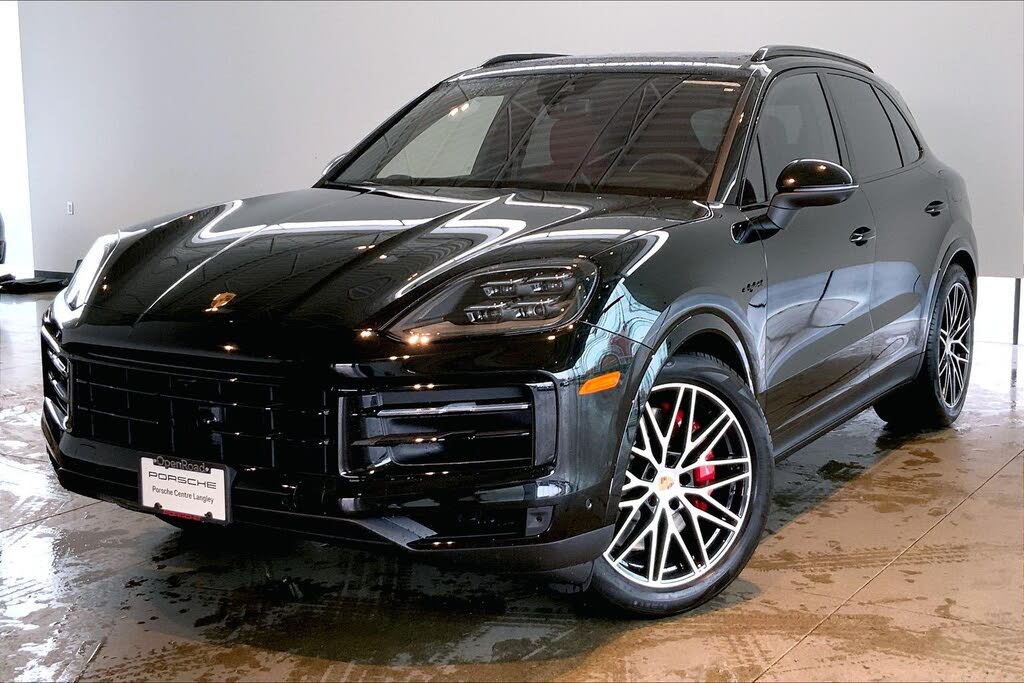 2026 Porsche Cayenne S AWD